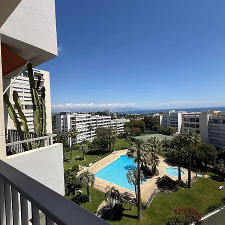 Panoramic Sea View Swimming Pool Апартаменты Антиб